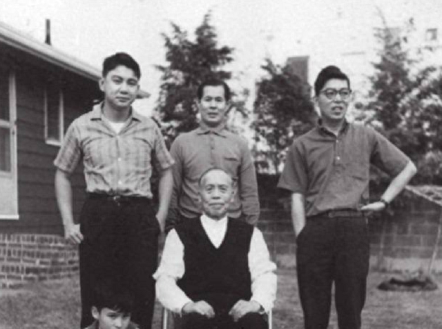 1990年,李宗仁儿子在母亲百岁寿宴上哭诉:母亲守了70多年的活寡