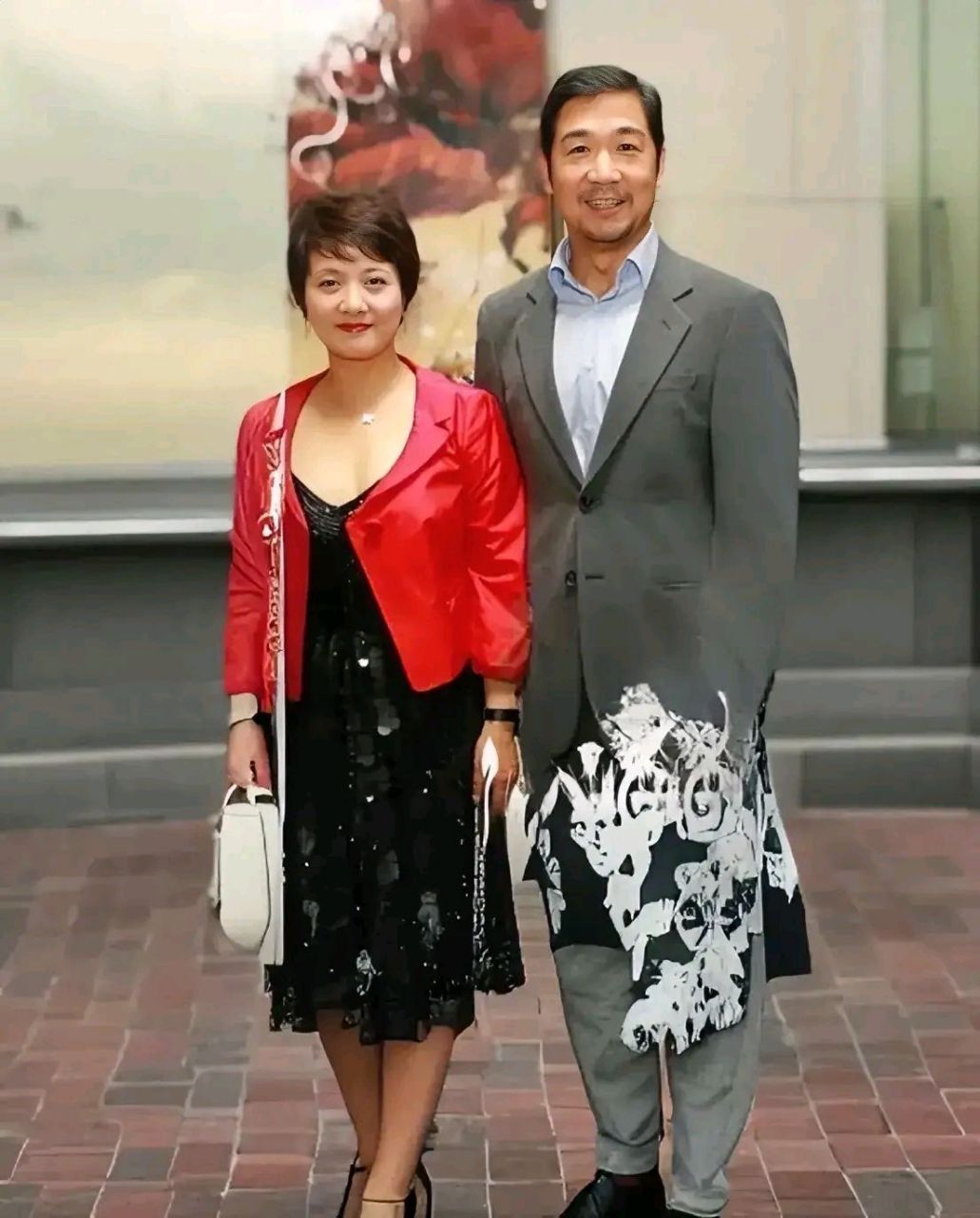 邓婕演的王熙凤无人能比,错嫁给张国立了,她忍下了常人不能忍的事,没