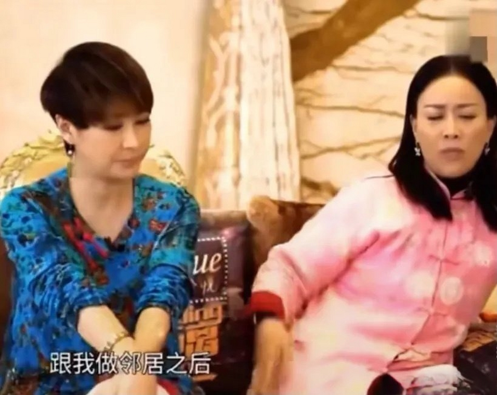 自从那英和梁静做了邻居后,都快愁死了!