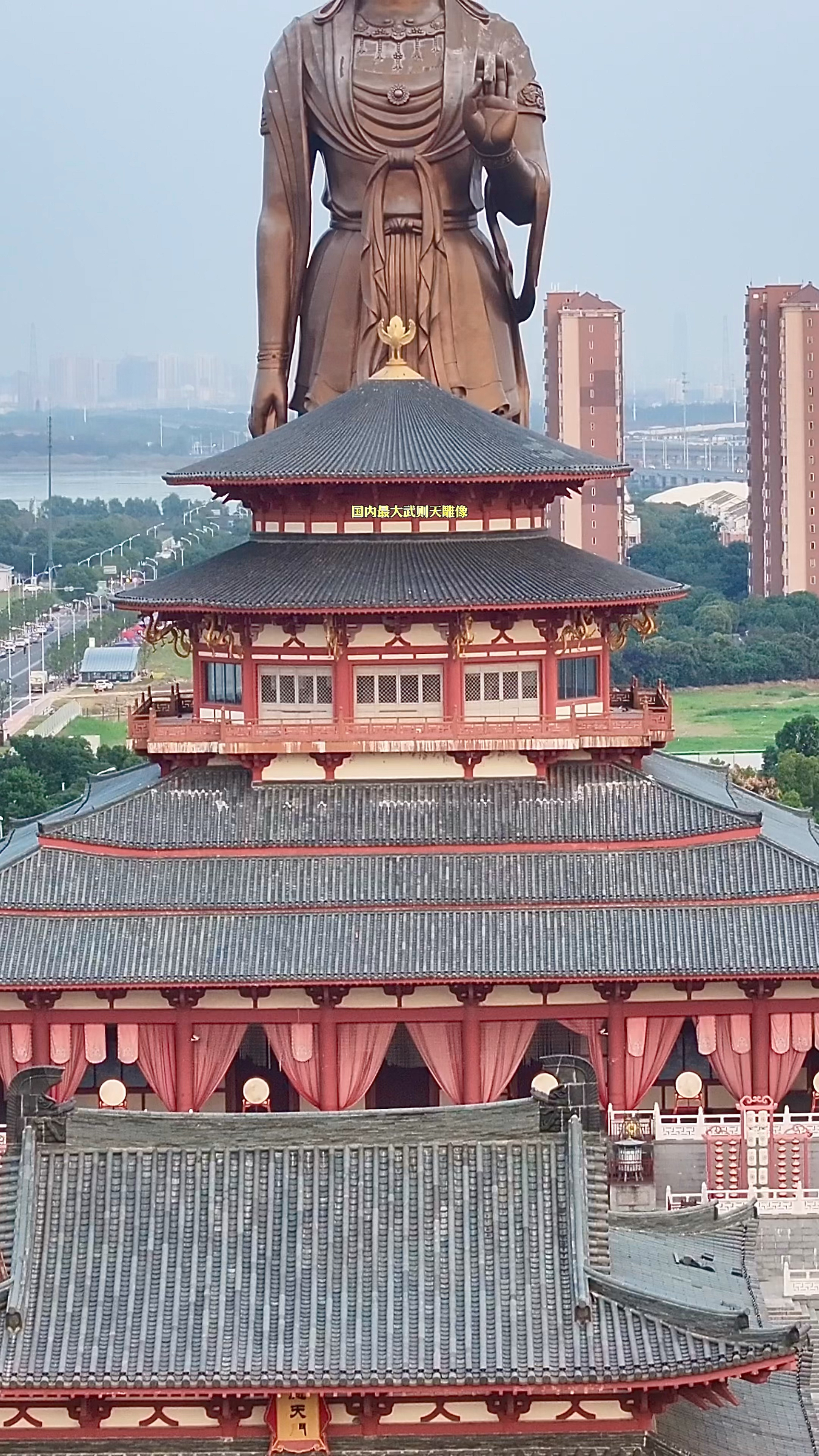 武则天广场雕像图片