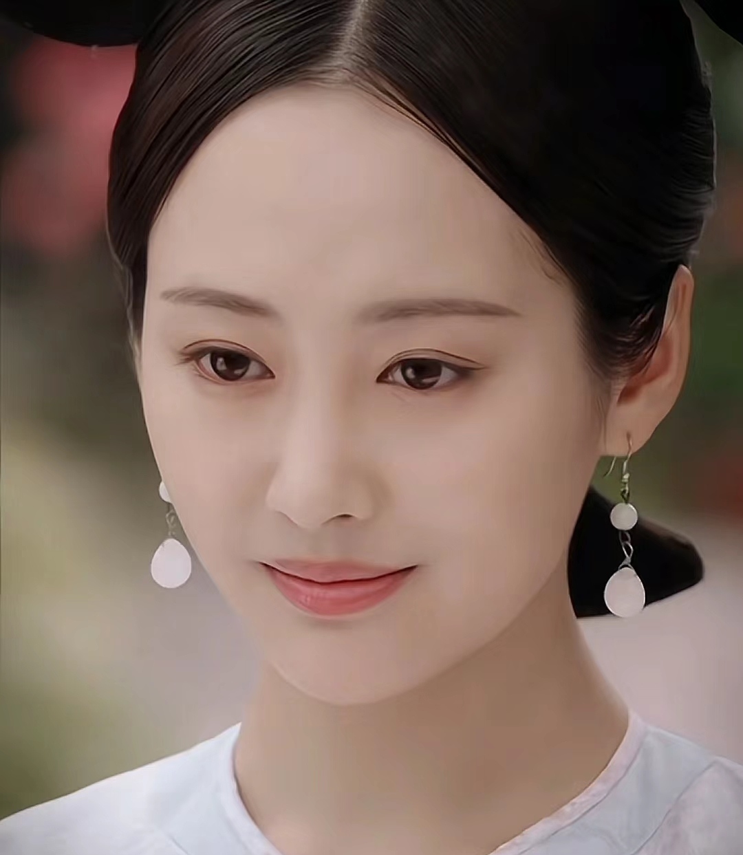 我觉得渣龙喜欢魏嬿婉实在是太正常了因为魏嬿婉长得美会撒娇还