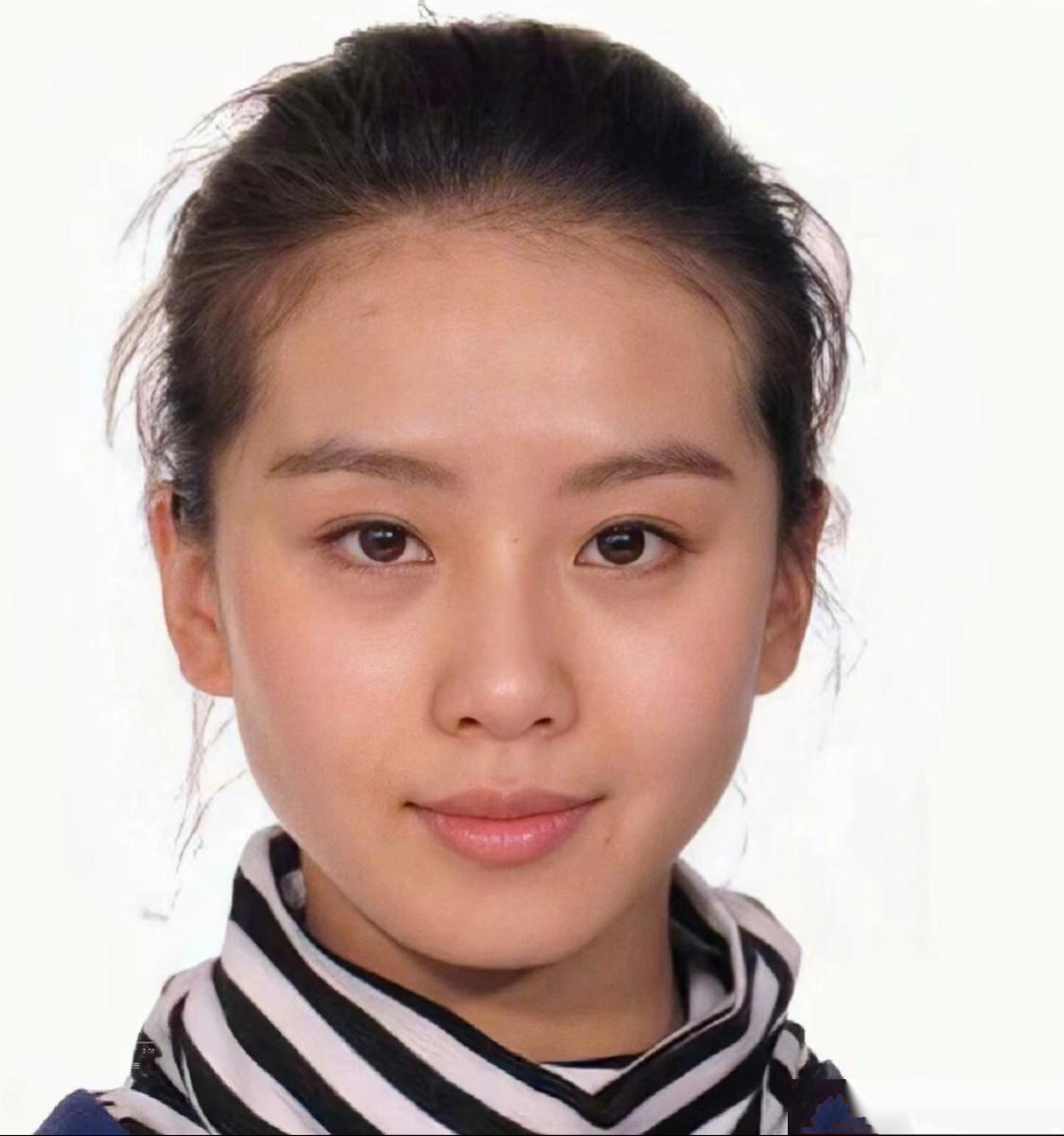 85花早年素颜证件照