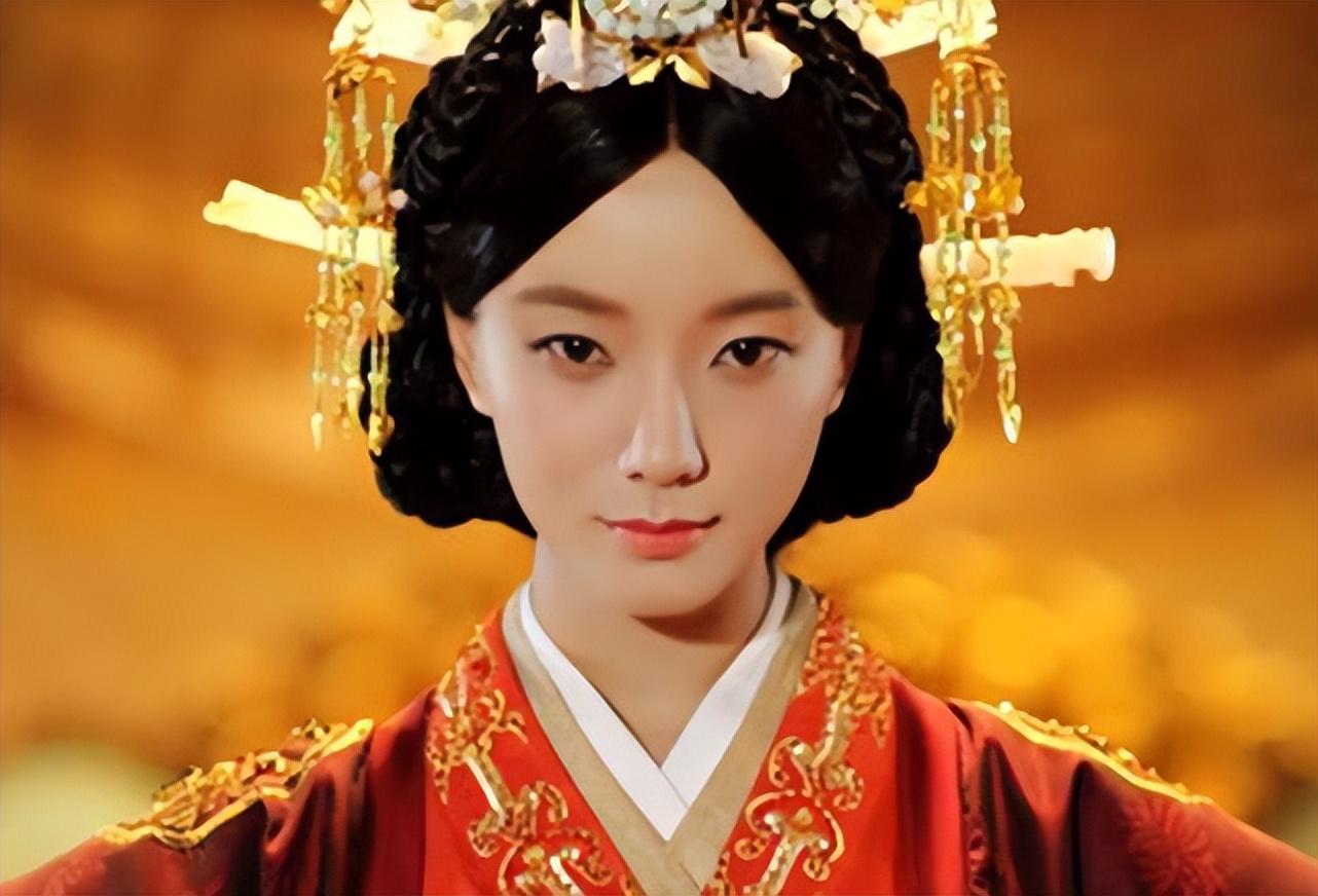 卫青是母亲卫媪和平阳侯府小吏郑季生下的私生子,当时卫媪身边已经有