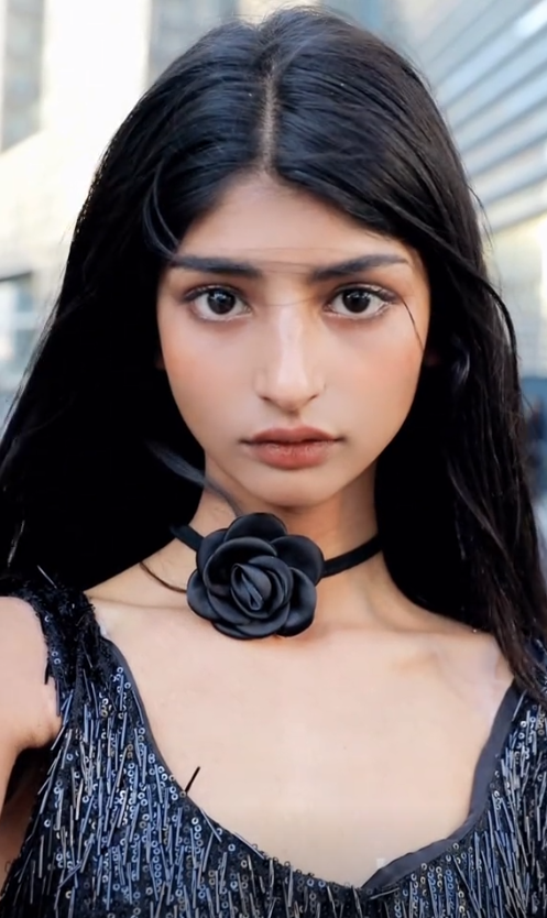 她是河南的"埃及艳后",明明一副外国人长相,父母却是河南人!