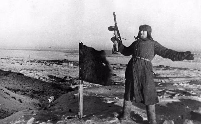 二战最惨烈巷战,一个师投进去,三天就打光了