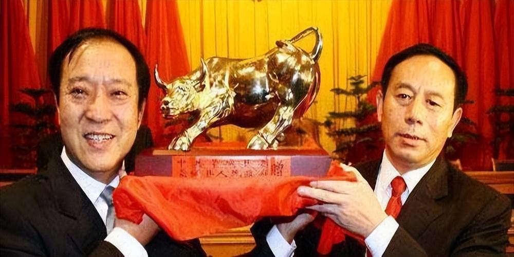 当年叱咤相声界的牛群,在与冯巩分道扬镳后,如今过得怎么样了