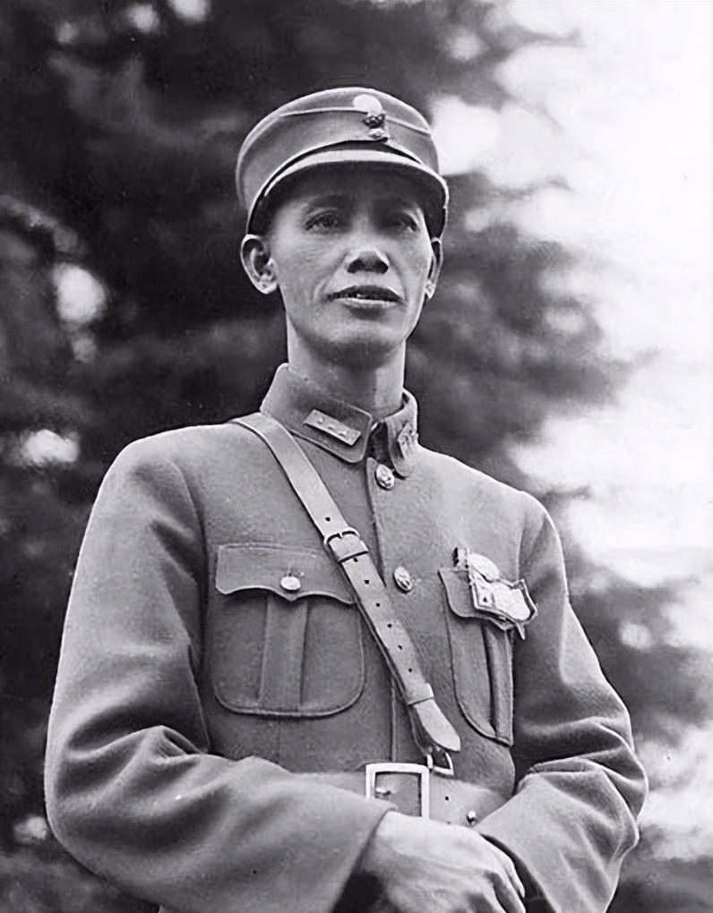 1948年,老蒋花100大洋将黄百韬遗体运回,柳碧云打开棺材傻了眼