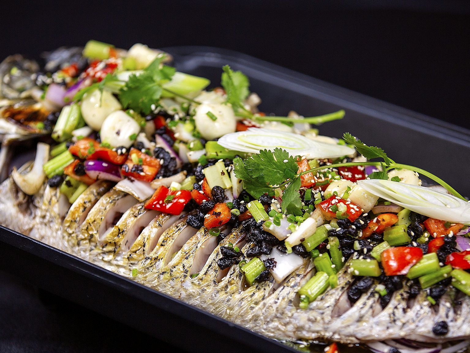 10分钟速成!空气炸锅烤鱼,让餐桌上的每一口都充满惊喜