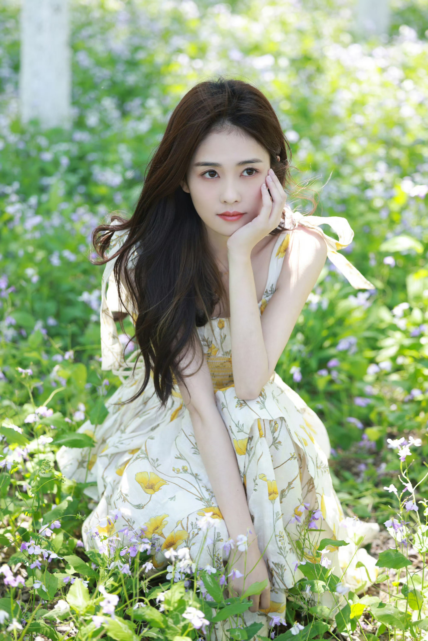 白鹿清纯可爱少女