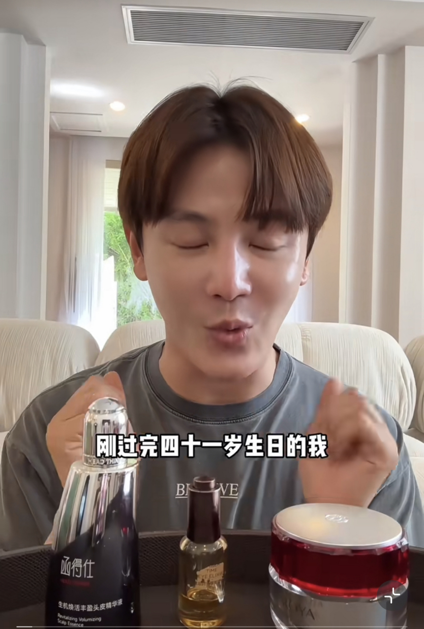 感觉孙坚现在做美妆博主比做演员更投入,演员没好本子好角色,还不如把