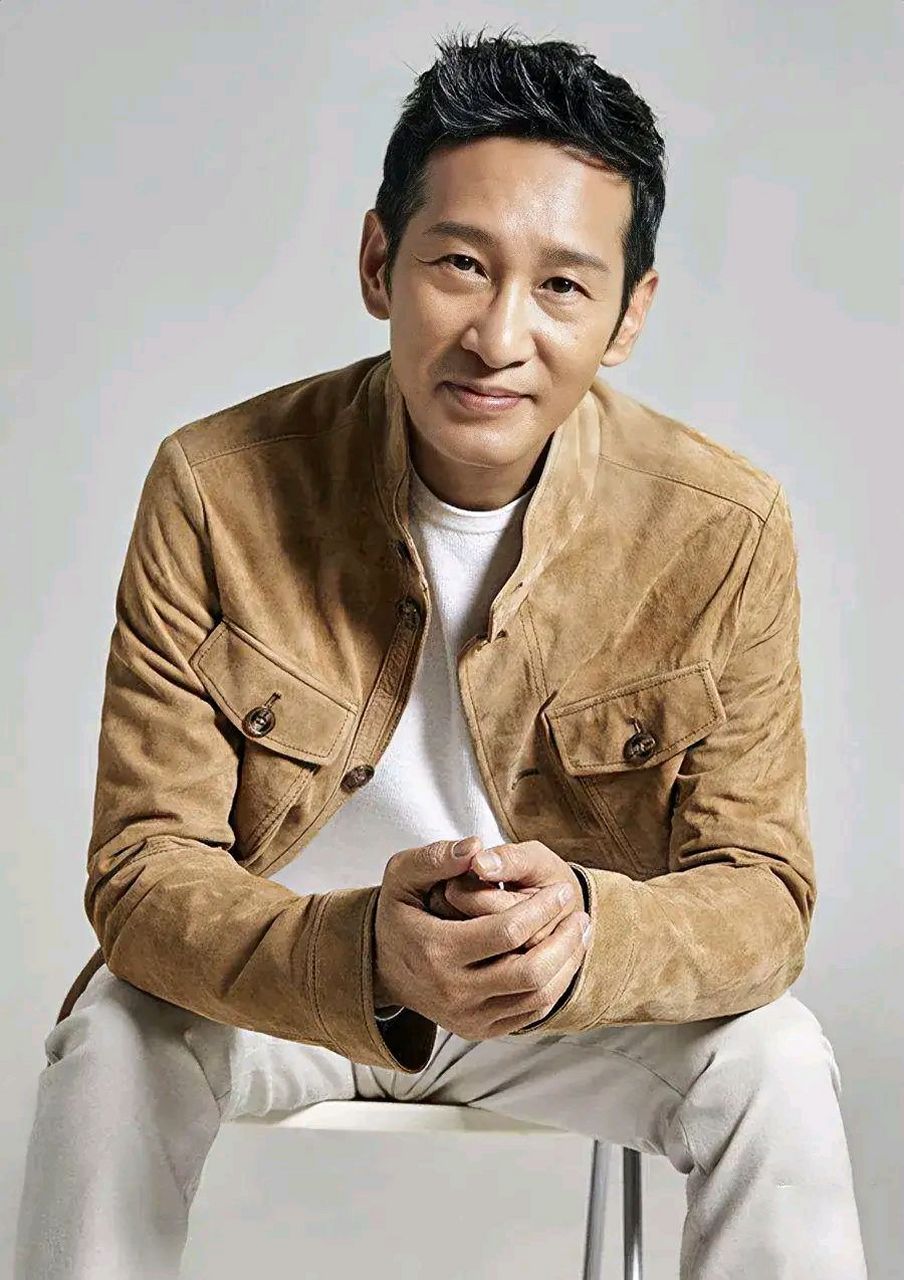 王劲松,张颂文,于和伟都是演技爆表的中青年演员,王劲松演的反派大佬