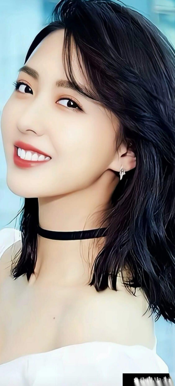 徐小飒87年出生于甘肃省天水市