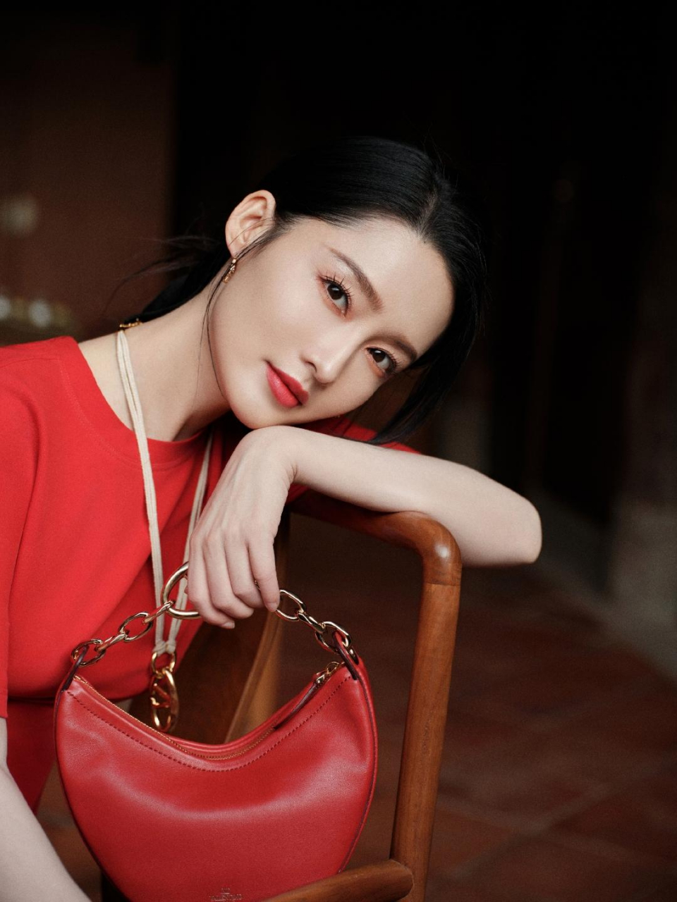 李沁美照