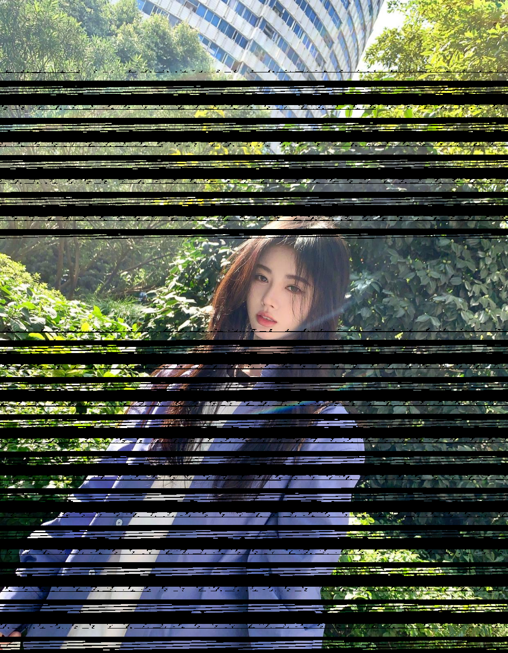 鞠婧祎长发飘飘