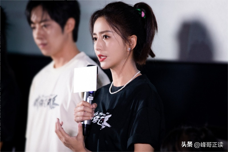 陈思诚看佟丽娅电影哭了!激动发表4分钟感言,赞前妻演技应拿奖