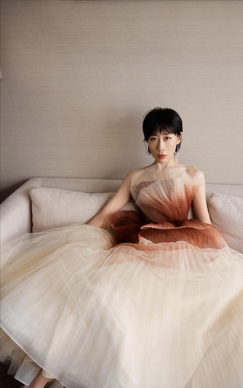 "一尿成名"任素汐:上半身平凡,下半身"贪婪",不美但是性感