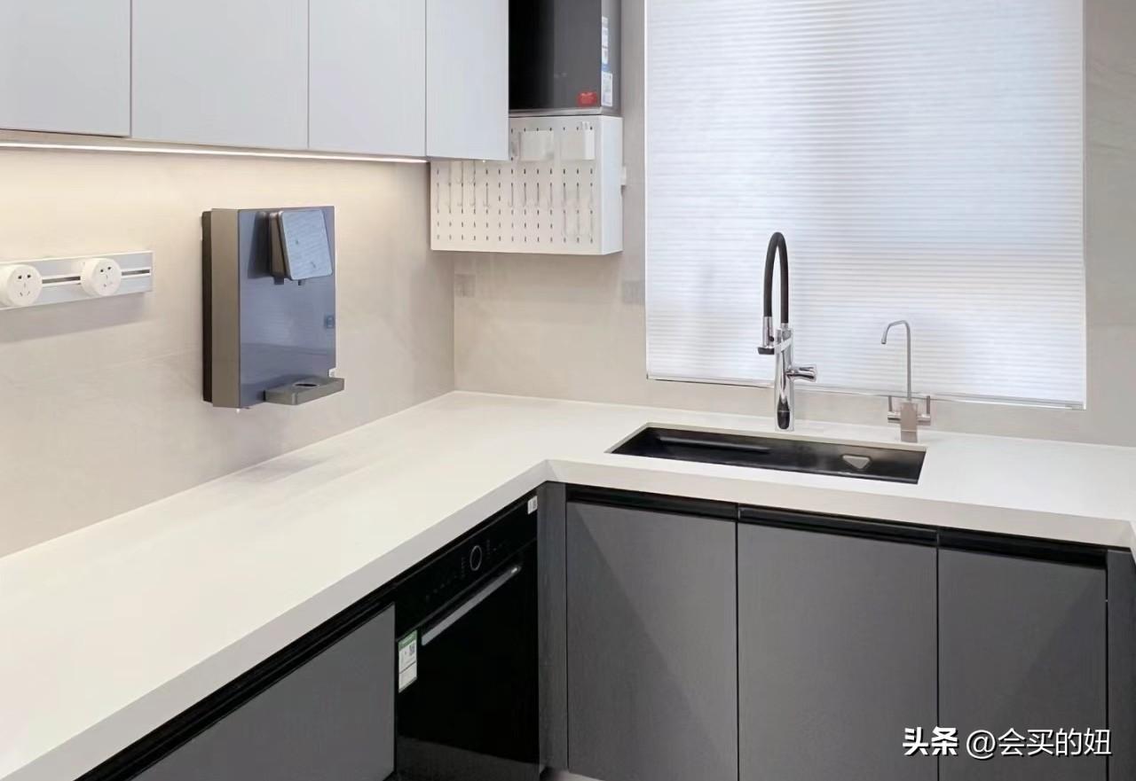 厨房台面到底做不做挡水条?3个条件,4个关键点必须做到!