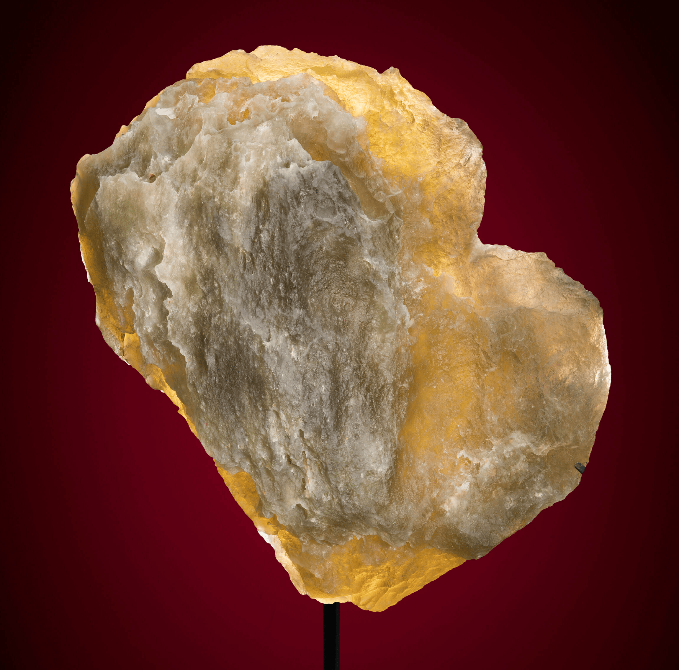 全球最大的沙漠玻璃陨石