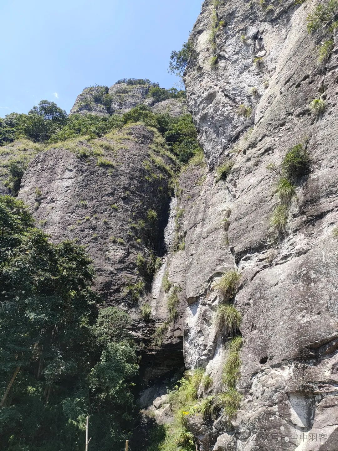 独探雁荡山莲花洞:雁荡山顶第一洞!一个适合隐居的世外桃源!