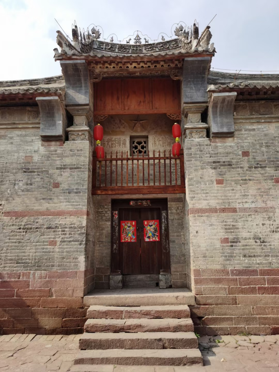 中原第一红石寨--郏县临沣寨 在中国的河南省中南部,坐落着一座被赞誉