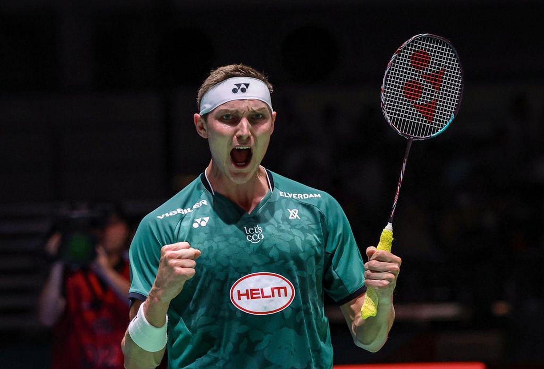 2比1逆转中国名将!羽球世界第一强势出击,取代林丹成新goat?