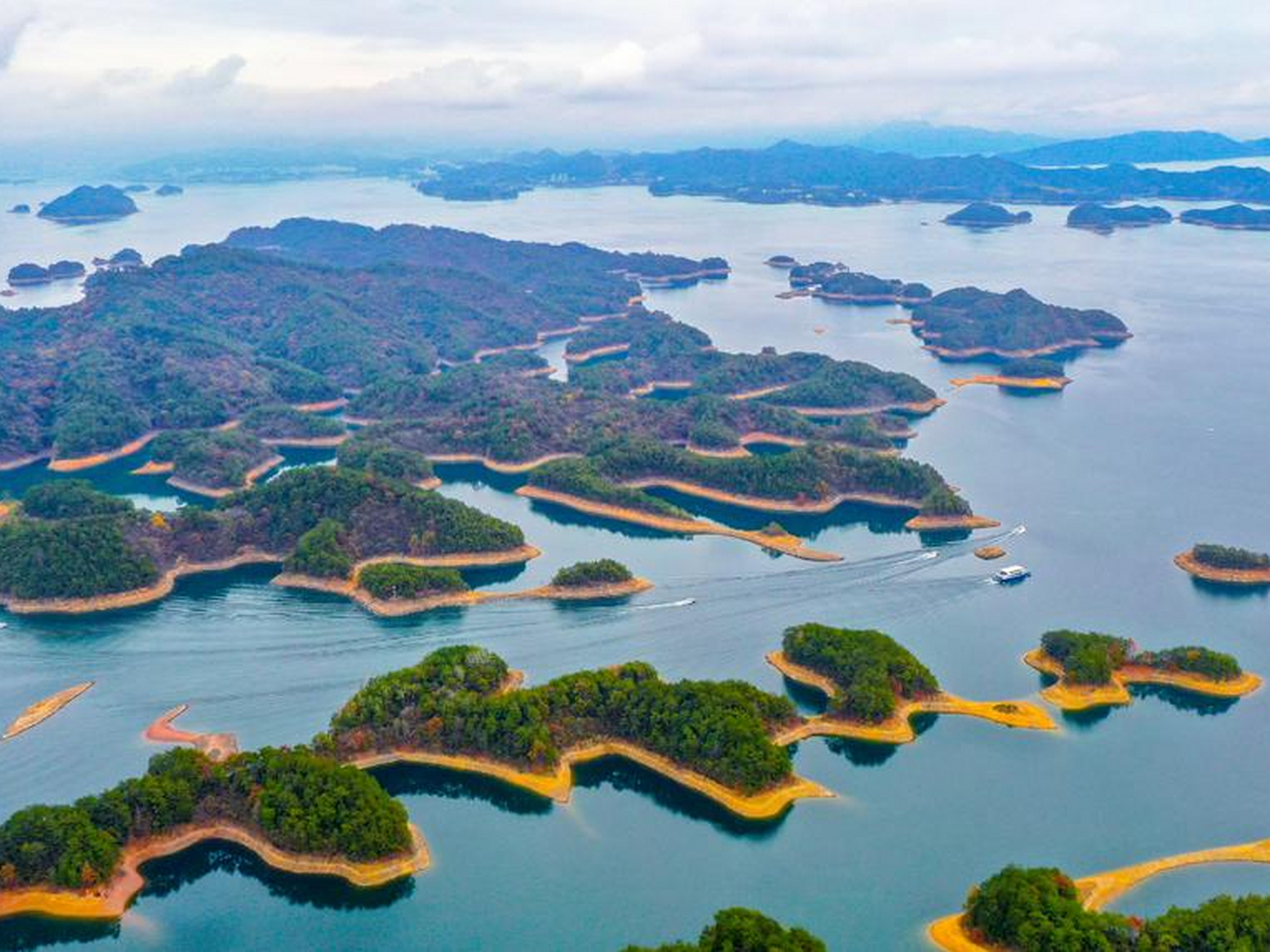 浙江天岛湖图片