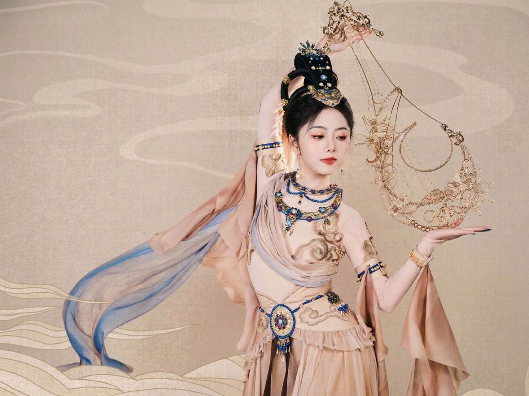 谭松韵敦煌神女扮相,仙气十足!