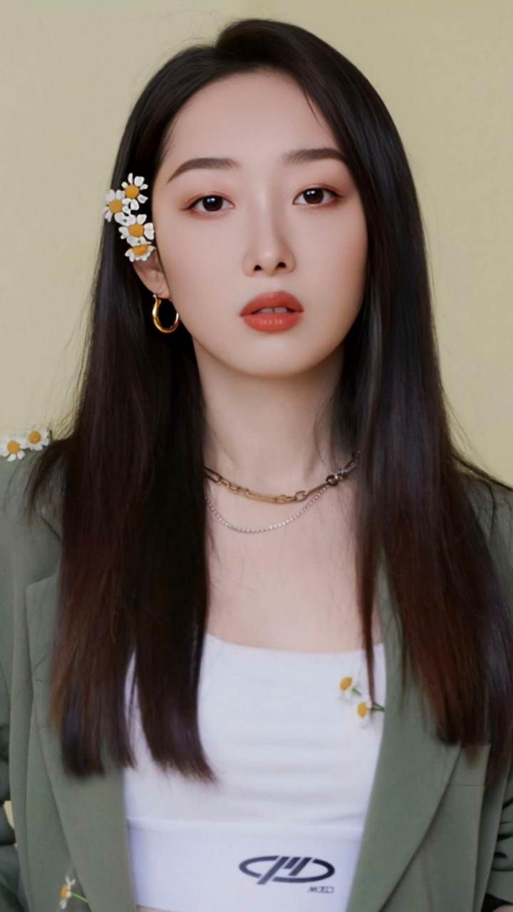 蒋梦婕红唇美妆,穿搭写真,完美女神!