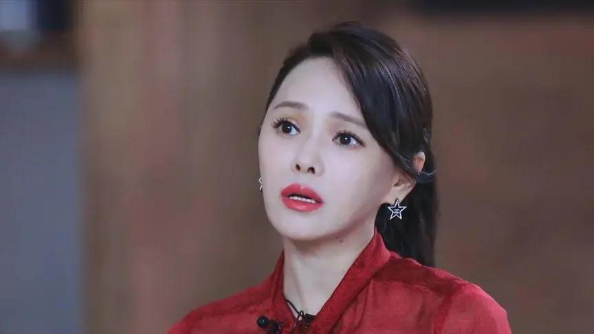 冲上热搜!看到主动给章子怡让镜头的杨幂,才明白伊能静说的没错