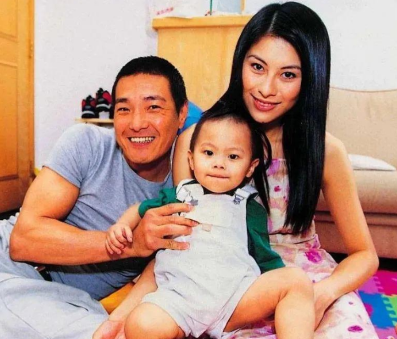 18位自杀的中国明星,最大的52岁,最小的22岁,每一位都让人心痛