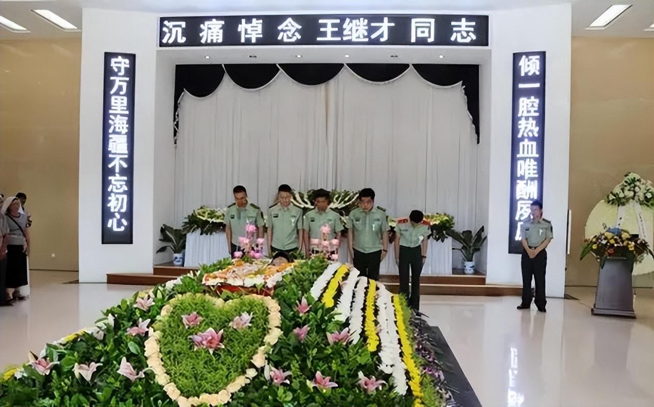 江苏夫妻守卫黄海孤岛32年,没电没淡水年薪几千,黑夜靠喝酒壮胆