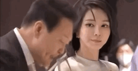 韩国第一夫人和莱蒂齐亚:芭比脸不如自然美,身材颜值落下风