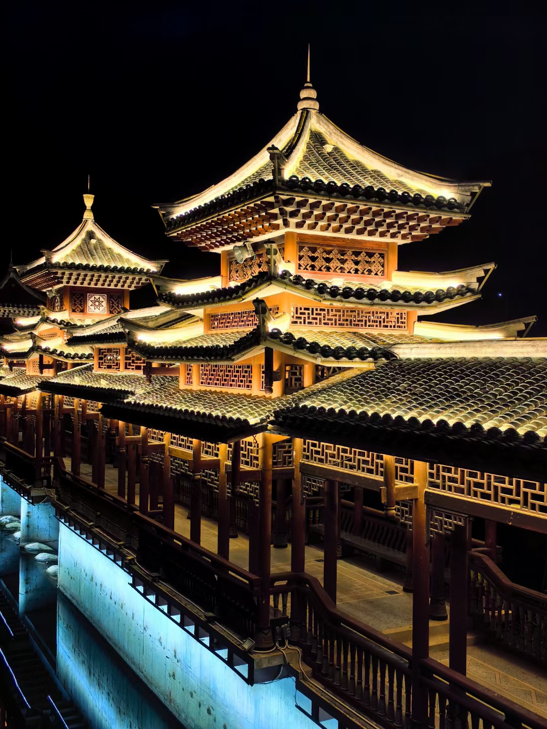 led瓦楞灯生产厂家古建筑屋顶瓦片亮化#古建筑#  中山led瓦楞灯生产