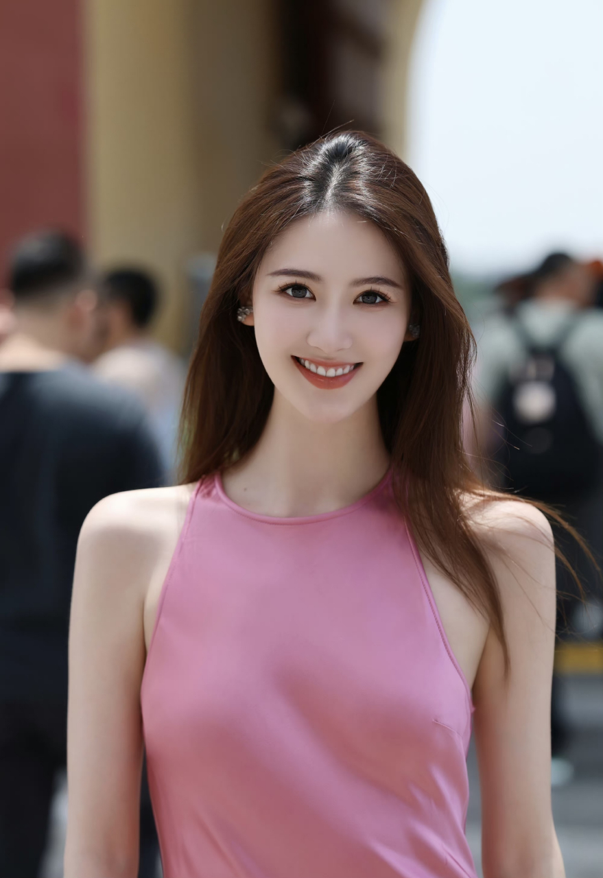 最美女主持人李丹儿#美女