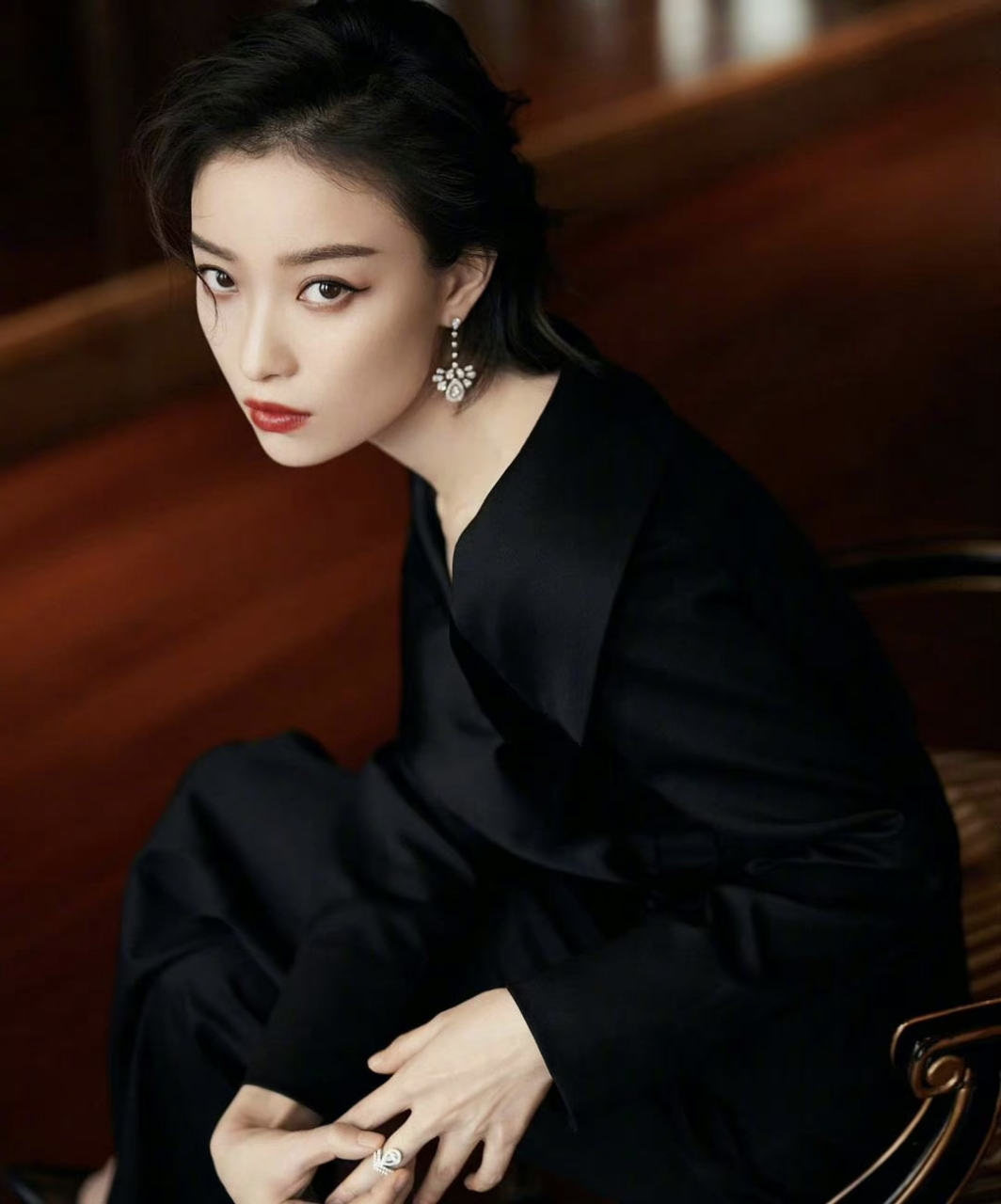 倪妮风情万种#明星生图大赏