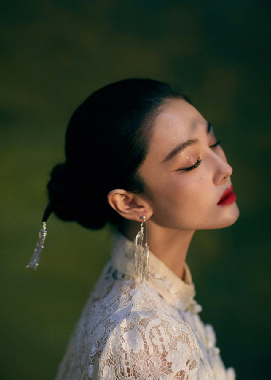 张馨予最新美图#明星生图大赏