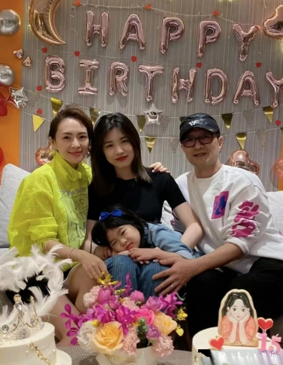 汪峰的第一任妻子,是四川的一位主持人齐丹;第二任妻子葛荟婕