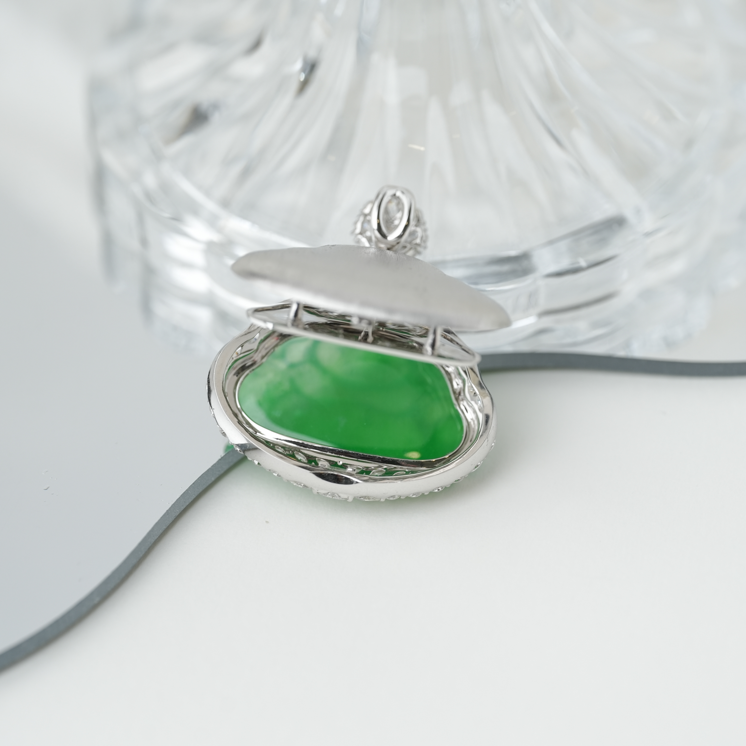 则福散,人生本无染,心静自然清"一见释然,万般自在 #翡翠# #翡翠珠宝