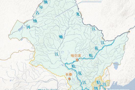 流域总面积超过三万平方公里,其中松花江源占比最大,鸭绿江源次之