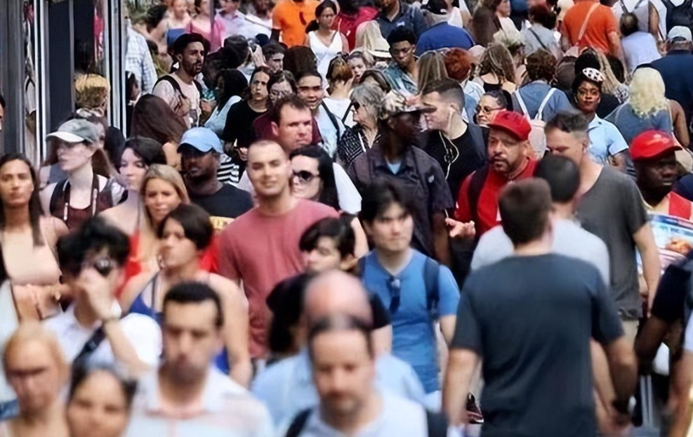 美国现在有多少华人?数据终于统计出来了,让很多国人不敢相信