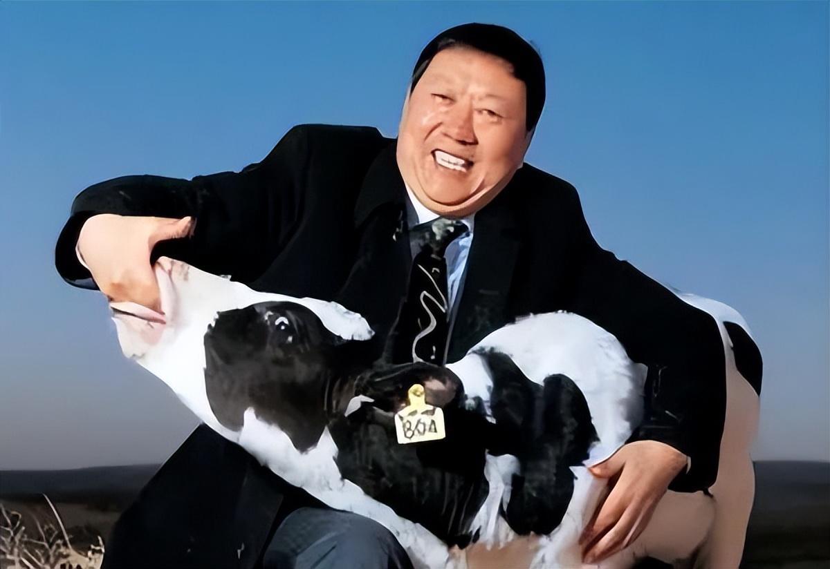 41岁离开奋斗多年的伊利,创办蒙牛逆袭亿万富翁,他是如何做到的