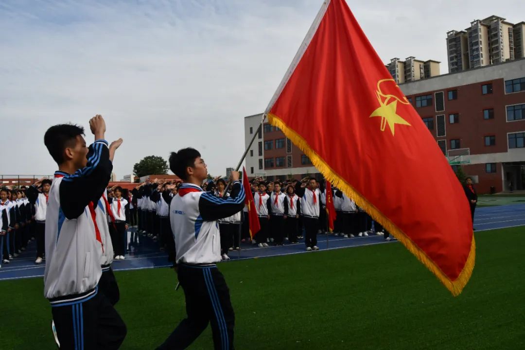 你好,共青团!西安市五环中学举行入团仪式