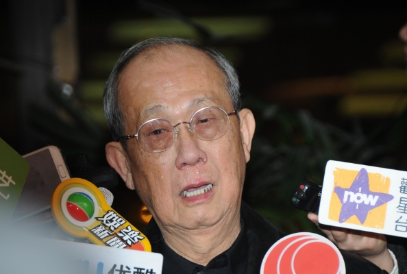 香港艺人丁羽携女友公开亮相,女方系tvb同事的遗孀