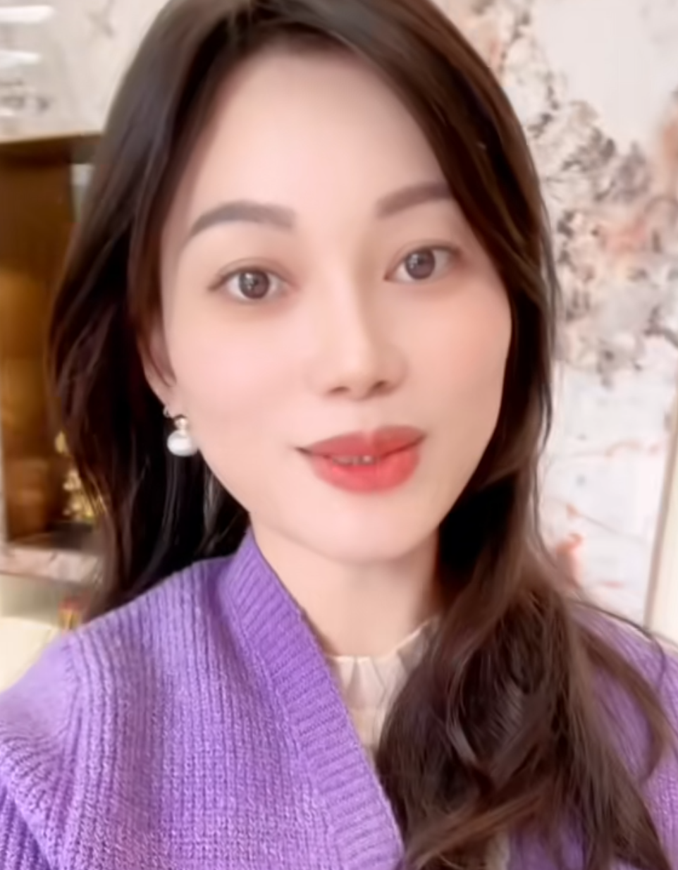 广东打工妹嫁北大才子,生娃上瘾13年成7娃宝妈,现状如何?