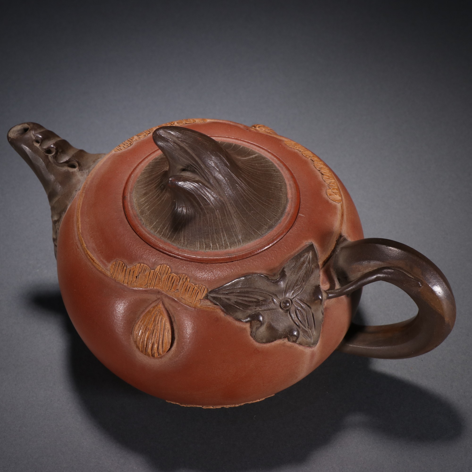 蒋蓉款 紫砂荸荠紫砂壶 尺寸:高10cm 长16.5cm