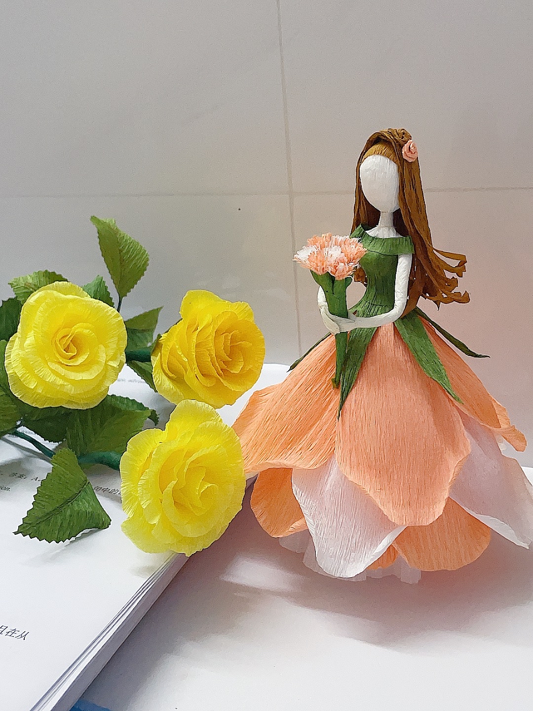 皱纹纸手工芭比娃娃 六一儿童节快乐!