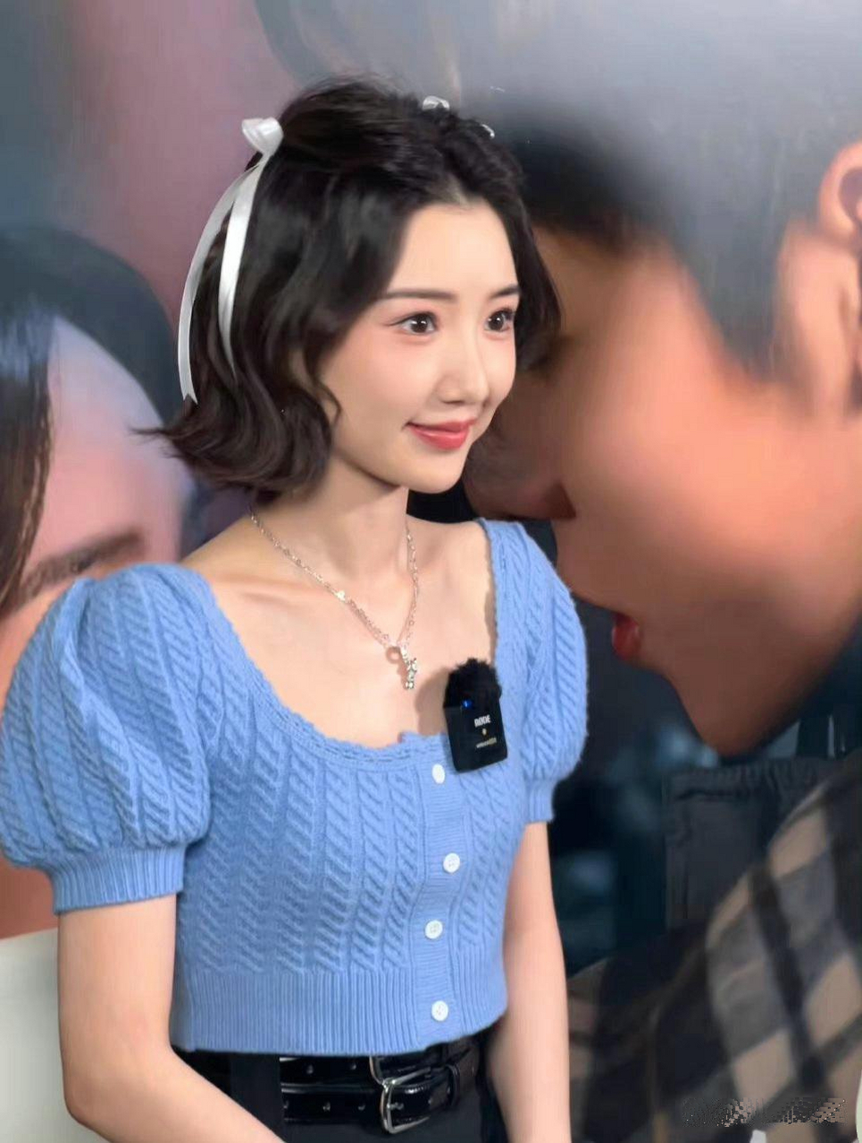 毛晓彤优美的锁骨