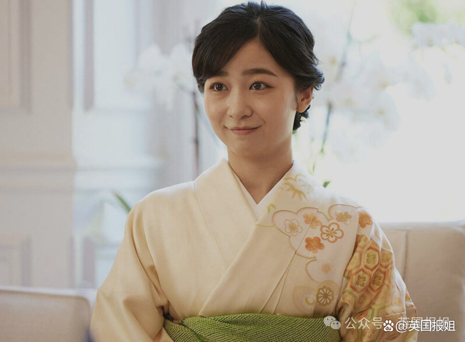 事情起因是,上个月前任天皇夫妇,秋筱宫夫妇一同出席了名门岛津家的