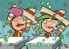 等到女孩拍完了照片视频后,才脱下交给其他人轮流试穿,但也许是因为"