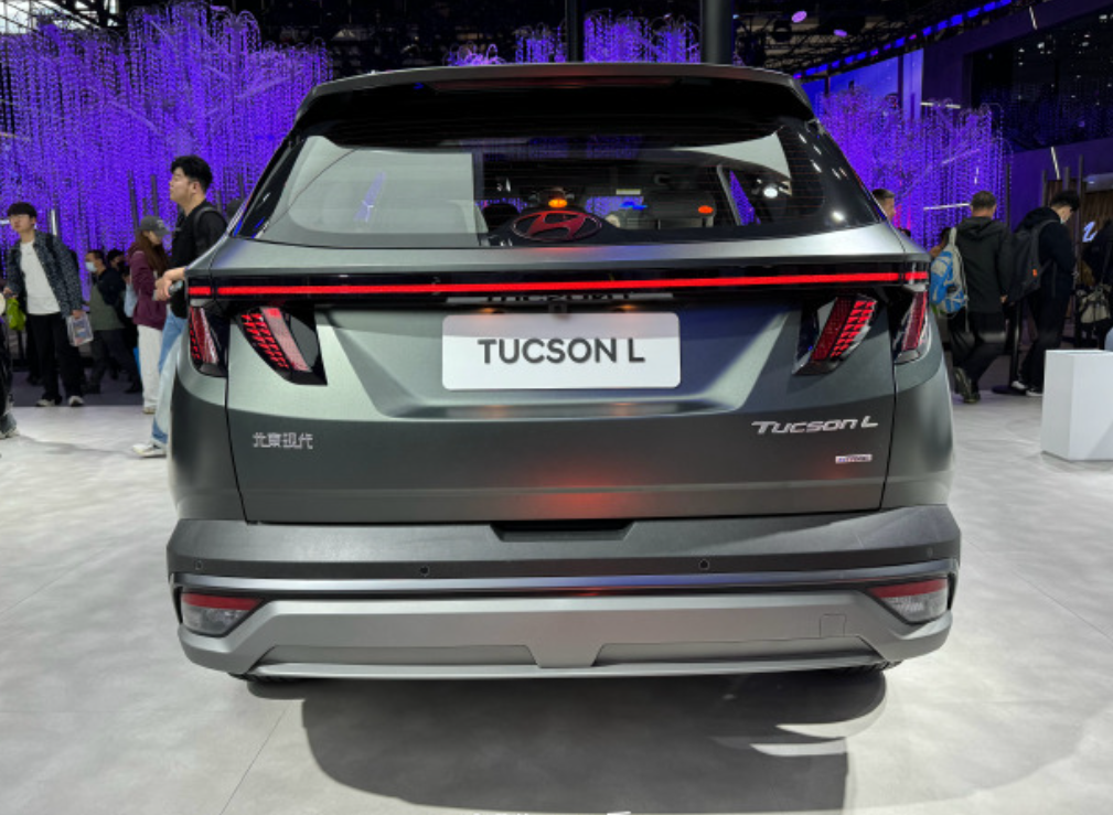 北京现代"王牌"suv亮相,1.5t/混动 8at,现款仅13万了